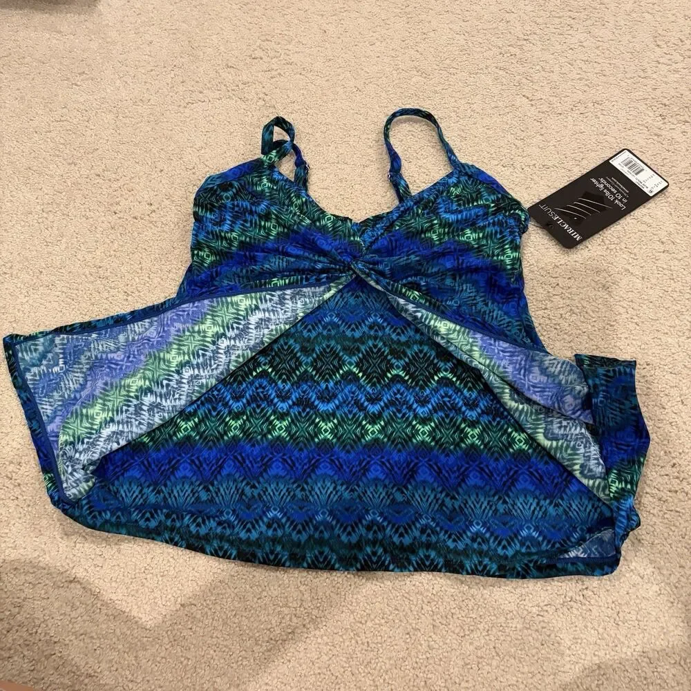 NWT Miraclesuit Tankini Top Ocean Ombre Love knot Women Size 8 blue Swimsuit